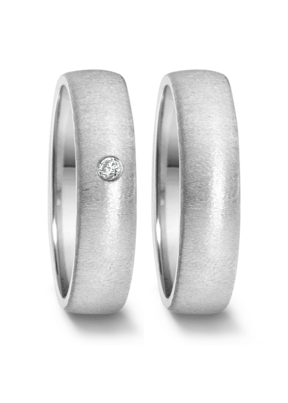 669.2514.XX Grof gematteerde stalen trouwringen met 0.05 crt briljant Teno 6 mm