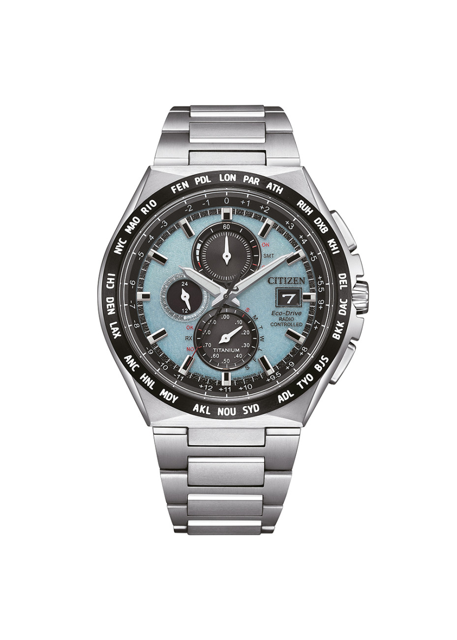 AT8238-84M Citizen titanium herenhorloge Radio Controlled ijsblauw
