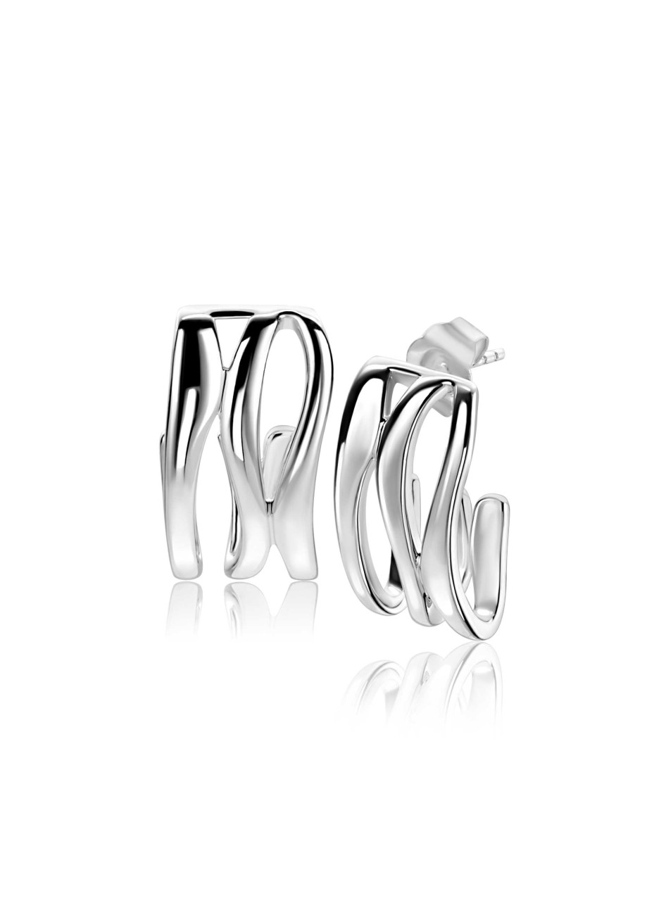 MVO25 Oorstekers Zinzi Mart Visser buigen om het oor