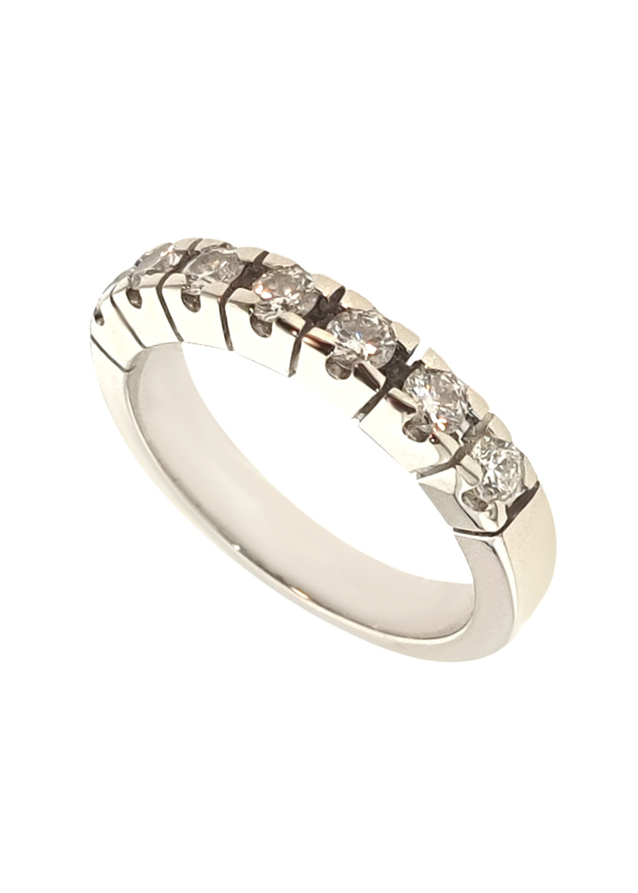 .4.5 gram Witgouden rijring met 0.45 crt. briljant maat 16.25