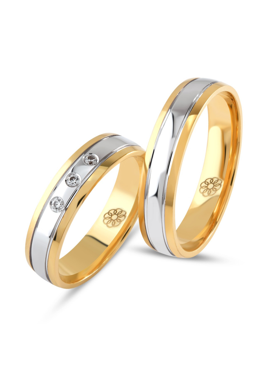 FC-77 Een paar bicolour gouden trouwringen met 0.045 Labgrown briljant