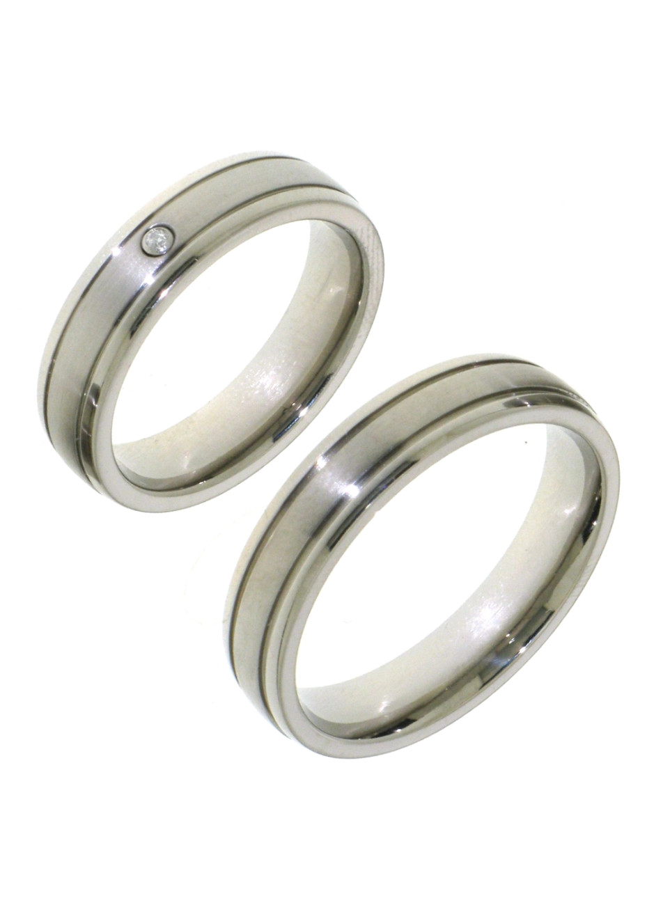 Titanium 10005 eenvoudige trouwringen met diamant
